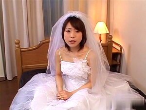 L'incroyable pute japonaise Miku Morimoto dans un film exotique JAV