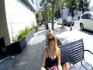 Dakota james engloutissant pour une espèce