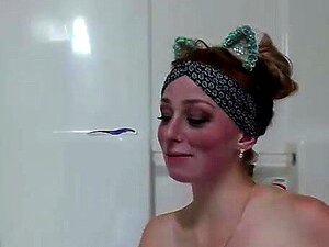 Découvrez une nouvelle belle-belle-belle-fille en solo sur