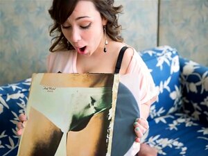 Jemma emo - Diaporama de petite danseuse - Femme naine sexy