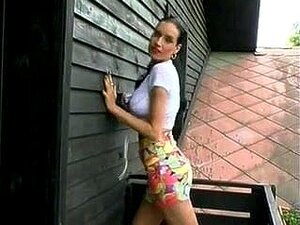 Énorme éjaculation sur des cintres parfaits