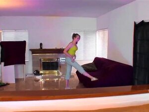 Entraînement pour une grosse bite noire avec Amy Valor