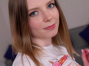 Monster Dong Crush Minuscule Cul de 18 ans Leelu Petite avec ne pèse