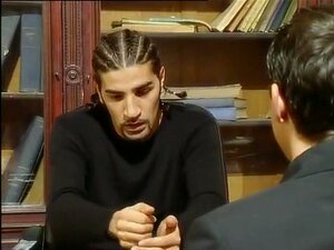 Fabuleuse pornstar Black Widow dans le film de sexe cunnilingus le