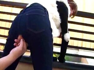 La belle-fille à papa se fait baiser brutalement dans le cul