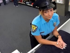 Banging Mme Police Officer - Pion XXX