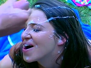 Petite compilation de giclées intenses sur le visage