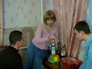 RAMENEZ À LA MAISON UN AMI POUR RENCONTRER MAMAN !. RAMÈNEZ À LA