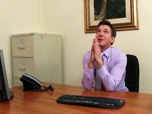 WANKZ - Une employée russe baisée pour du sexe. WANKZ- Sindy Lange