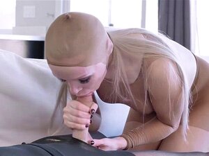 Découvrez l'appétit insatiable de Natasha James alors qu'un étalon
