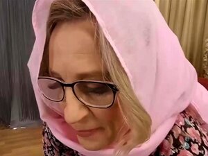 maman se fait prolapsus du col de l'utérus par un poing anal brutal