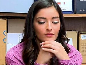 Emily Willis échange sa prison contre une bite