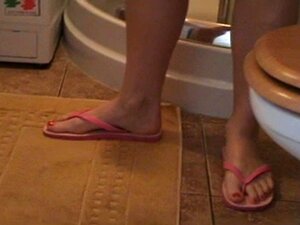 Pipe de pied en flip flop de Monique