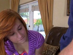 La belle-mère en chaleur rejoint un couple mignon pour un plan à