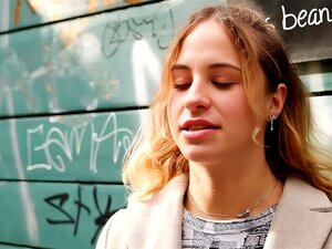 Ersties-Le fantasme de gangbang lesbien de Nina J devient réalité