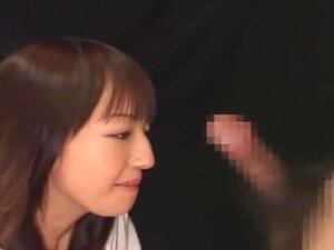 La fabuleuse Japonaise Amai Mitsu dans un clip JAV de pipe incroyable,