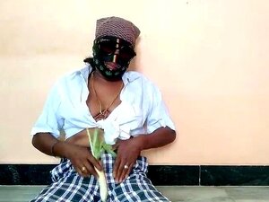 Belle fille indienne desi ronde avec un cul