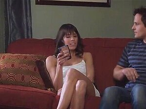 Découvrez la tentation d'une belle-belle-belle-mère séduisante aux