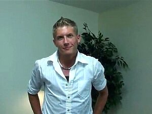 Boner boys gay porn first time Ce n'était pas surprenant qu'après un