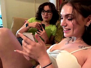 Dis à mes deux stupides demi-sœurs que je suis une experte