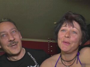 Fabulous pornstar dans un groupe de sexe excité, film de sexe