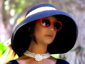 SCREWBOX - Veronica Rodriguez au petit-déjeuner chez Veronica