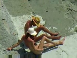 Sexe à la plage voyeur version complète. Sexe à la plage voyeur