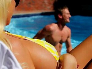 HD - PureMature Busty Summer Brielle se fait éclater par une bite