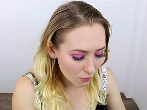 v498 Journée Dans La Vie De Futa Cam Girl APERÇU GRATUIT