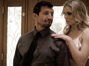 Cette scène de maman et de fille est incroyablement parfaite. Cette