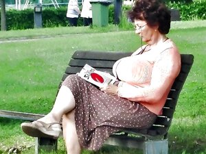 Seins Massifs De Mamie, Branlez Le Défi Au Rythme #6