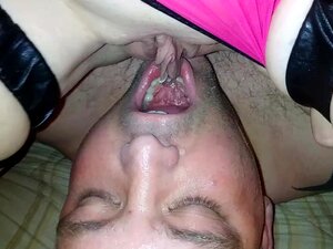 Pisse amateur dans la bouche
