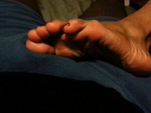 taquineries de pieds par des latinas sexy feet 2