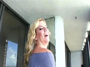 Sami St Clair a un super cul, se fait baiser le cul et se fait baiser