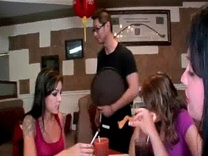 Alette Ocean et deux autres stars du porno