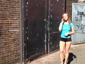 Michelle rend visite à une prostituée pour une expérience fille sur