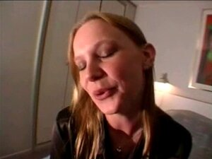 Tina montre à Harry