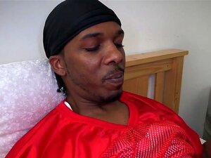 Hooters latina bang black, Hooters latina bang et suce une énorme