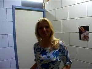 CFNM BJ MILF allemande sur une grosse bite noire