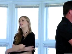 Sexe brutal avec la belle-fille mignonne et associée