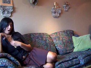 Une nana indienne à gros seins se masturbe, une chaude salope