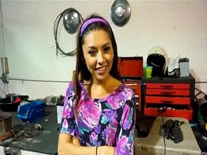 La Latina la plus chaude dans le porno Serena Torres 1