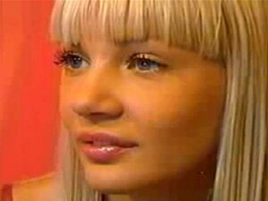 doigts de blonde frais dans le cul _ Mas gratuit