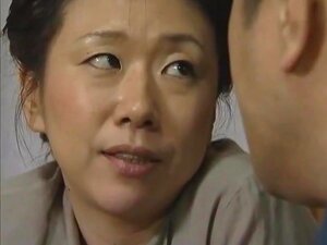 Jpn facteur et femme au foyer,