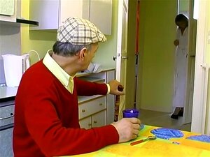 Partager ma meuf avec mon grand-père - Telsev