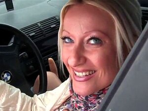 MILF salope qui adore la bite. MILF allemande salope
