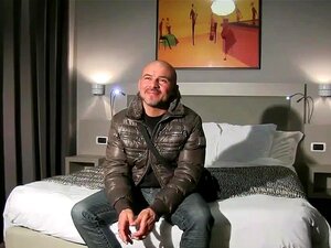 MILF italienne première fois hardcore