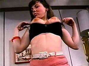 Plongez dans le passé et succombez à une séduction inoubliable avec