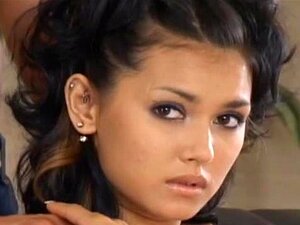La superbe maria ozawa qui aime son outil sexuel. Des bombes