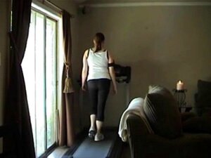 Entraînement de MILF sexy, ignorant l'adoration du cul fétichiste.